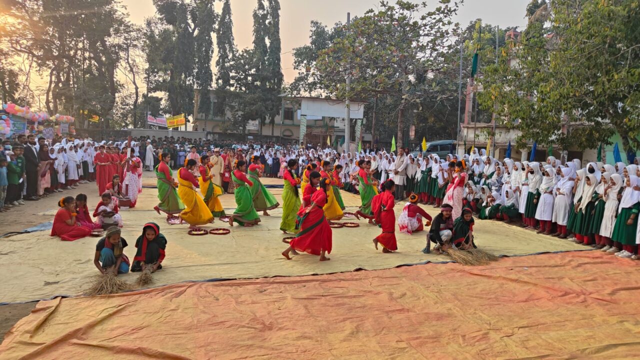 পেকুয়া শিলখালী উচ্চ বিদ্যালয়ের বৈশাখী পরিবেশনা