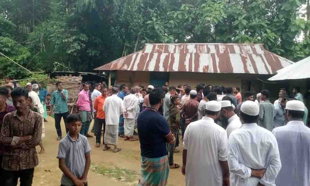 খাগড়াছড়ির রামগড়ে মা-মেয়েকে গলা কেটে হত্যা