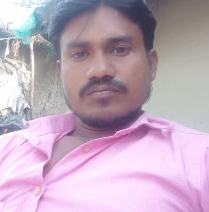 বাঁশখালী সুপার সার্ভিস ব্রেকফিল:রাস্তা ছেড়ে দোকানে ঢুকে পড়ল