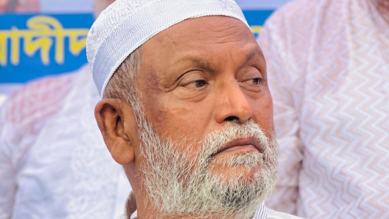 কোন নাগরিককে অধিকার বঞ্চিত করা হলেআমলা প্রশাসন কাউকে ছাড়দেয়া হবেনা