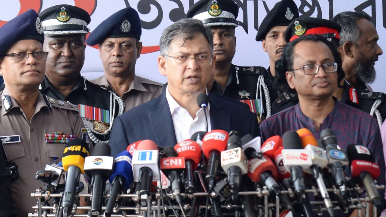 জবাবদিহিতামূলক এলিট ফোর্স গঠনে নতুন আইন প্রণয়ন হচ্ছে: স্বরাষ্ট্রমন্ত্রী