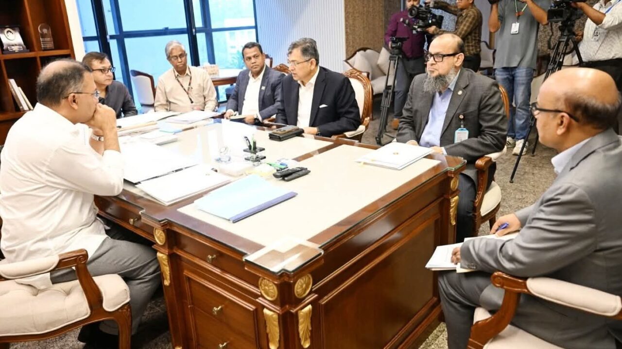 লবণ চাষীদের ন্যায্য মূল্য নিশ্চিত করতে সরকার কাজ করছে